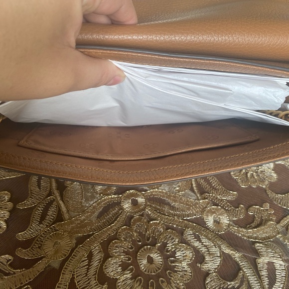 Tory Burch LG adjustable shoulder/crossbody bag - Picture 9 of 13